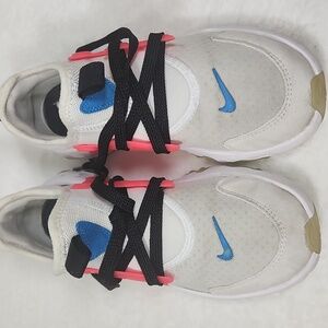 Nike Kids White and Pink Sneakers with Blue Details